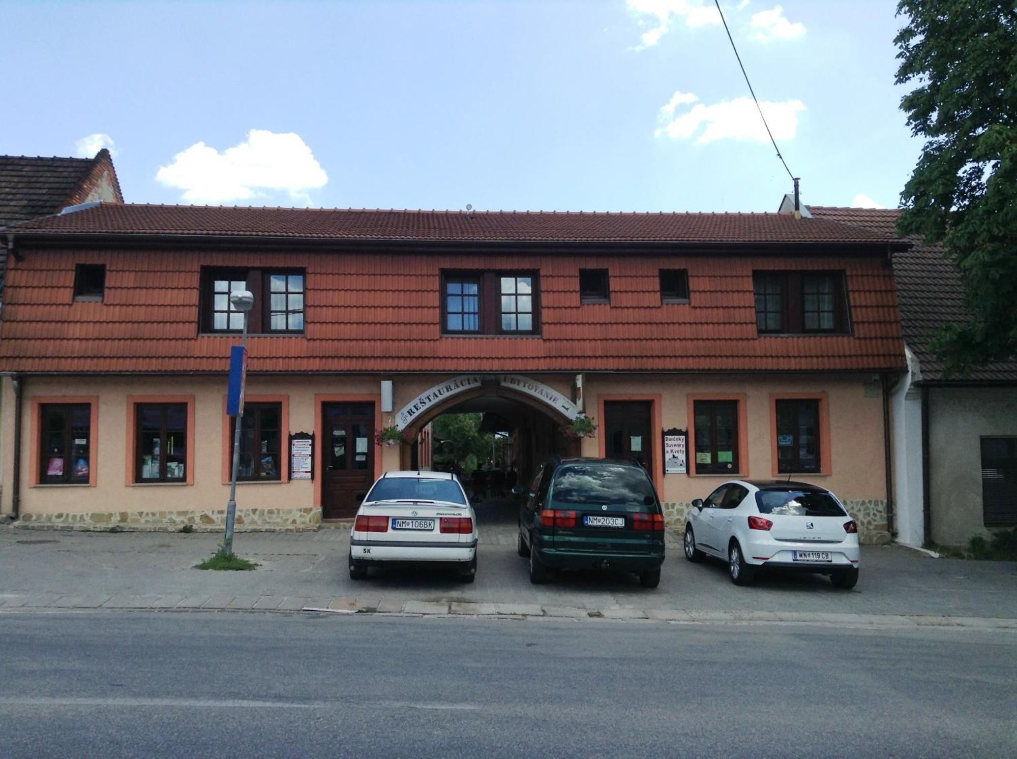 Ubytovanie Anka Sucanska Čachtice Buitenkant foto