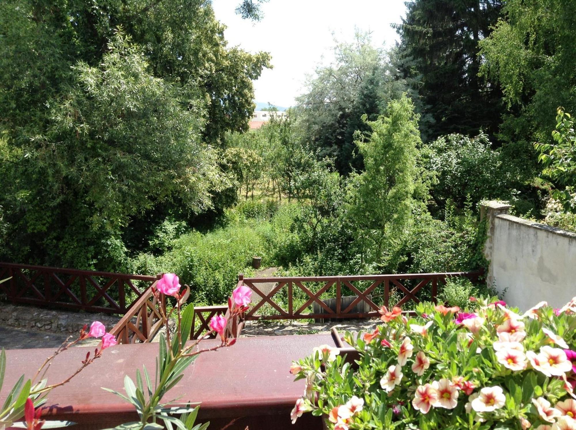 Ubytovanie Anka Sucanska Čachtice Buitenkant foto